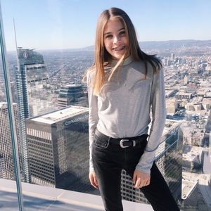 Meet your Posher, Ava